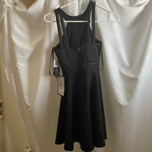 Beautiful Black Dress - Picture 2 of 2